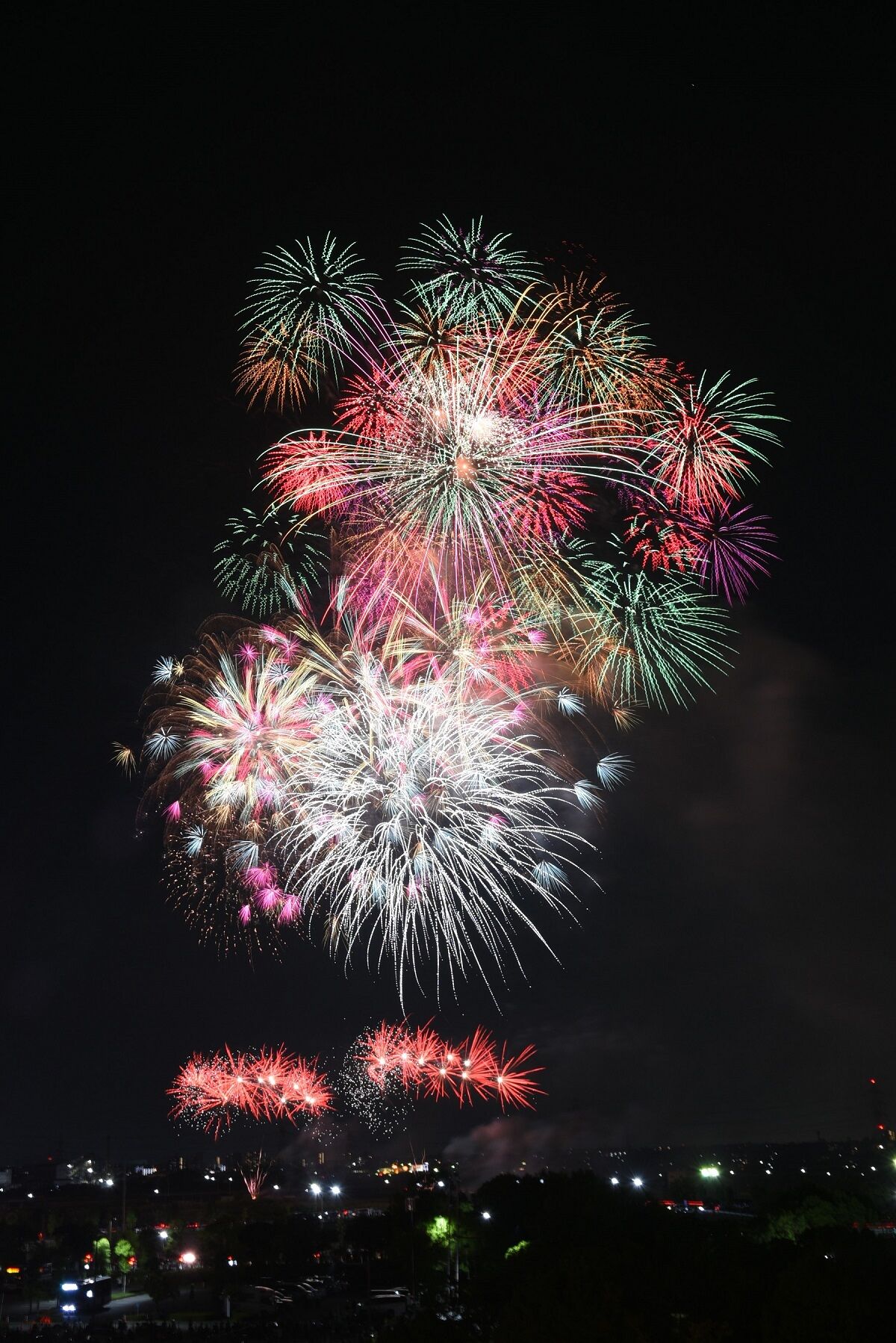 刈谷わんさか祭り（2022年の花火大会は中止）※盆フェス終了後１０分程度の花火を打ち上げます。